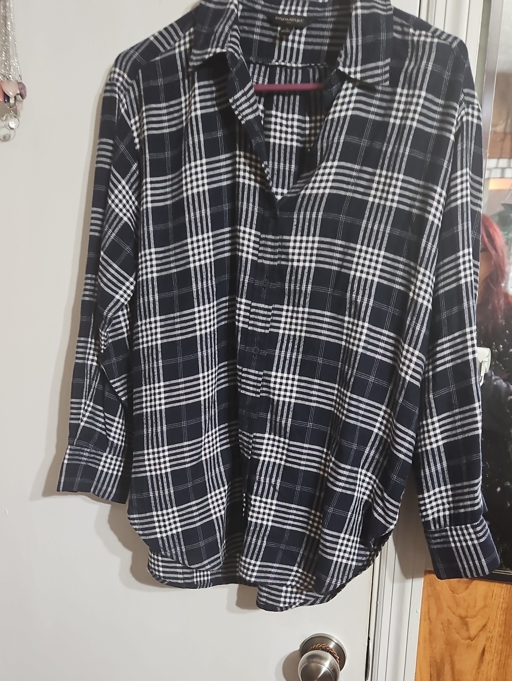 Banana Republic Black and White Plaid Casual Button-Down Shirt